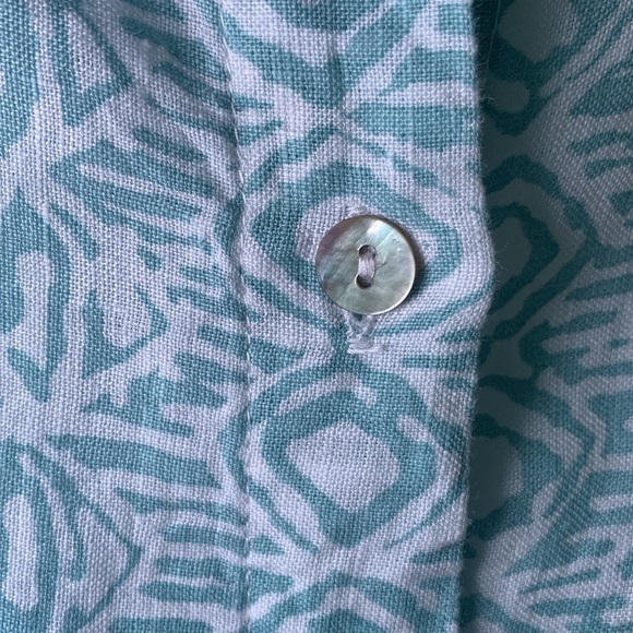 Chicos size 1 (large) linen button front hombre print sleeveless tunic blouse - Picture 3 of 6